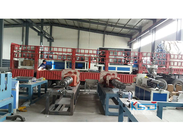 Delivery for PVC resin tile machine