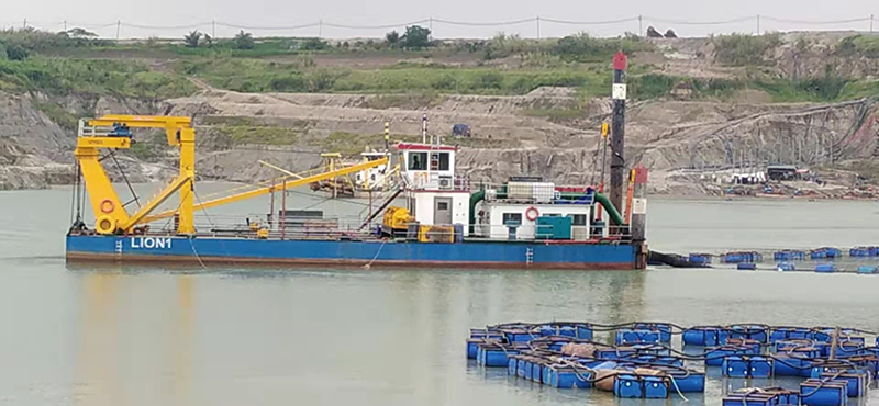 青州啟航公司為天津濱海新區水庫清淤項目打造1800流量環保絞吸船進入施工狀態