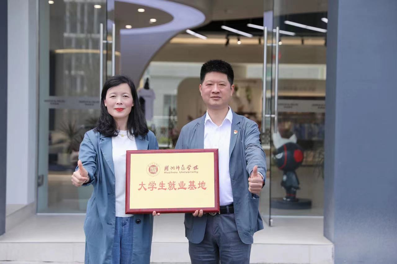 点击放大