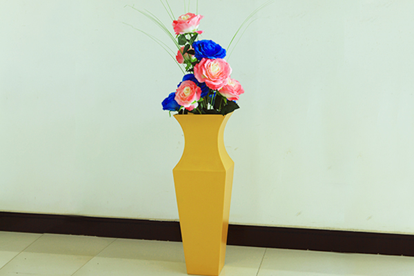 異形花瓶2
