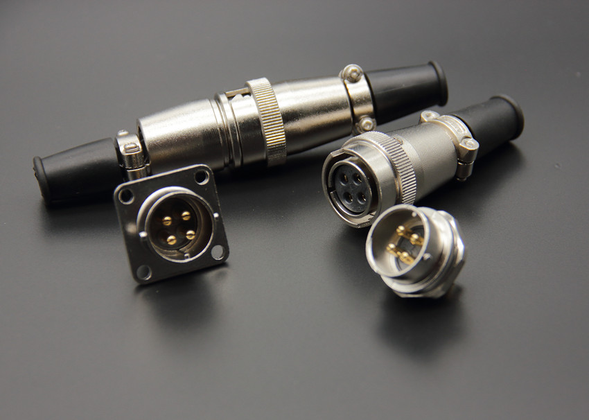 RM15 小型連接器 RM15 小型連接器