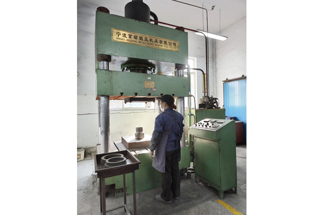 Pressmaschine Pressmaschine