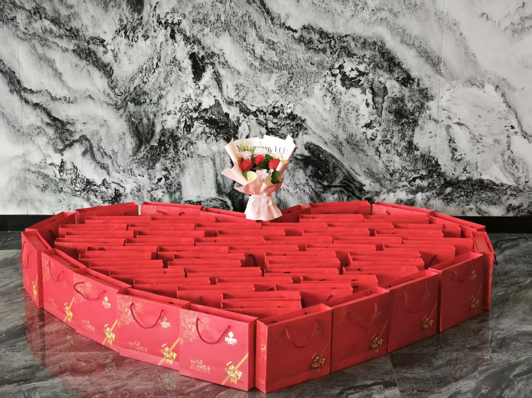 以溫柔筑造山河｜河北泛金建材致敬每一個(gè)發(fā)光的妳」