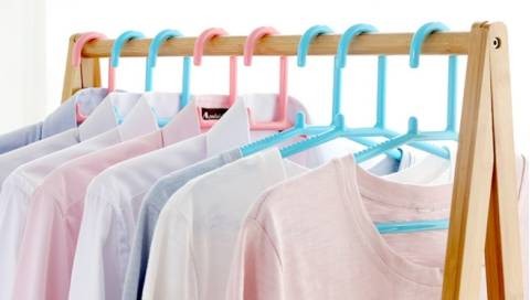Use clothes hangers to save life from the mess of clothes!