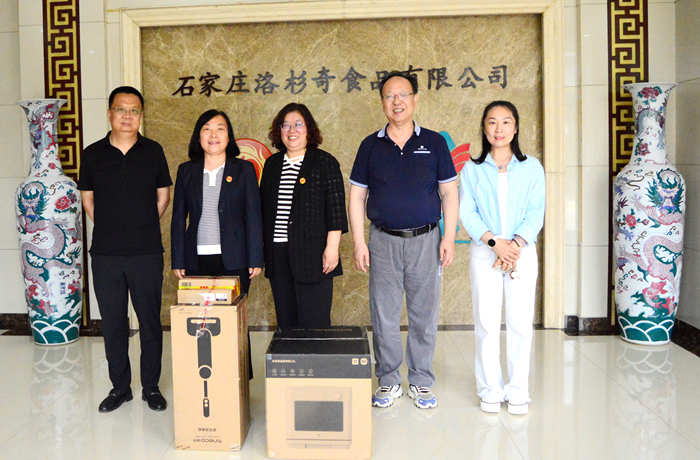情系勞模送溫暖  關愛慰問暖人心