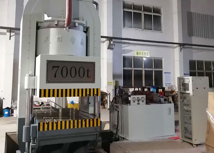 7000T液壓機 7000T液壓機