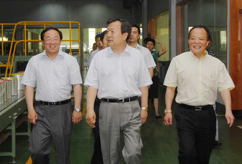 全國政協副主席兼秘書長夏寶龍，曾于2009年5月視察企業。