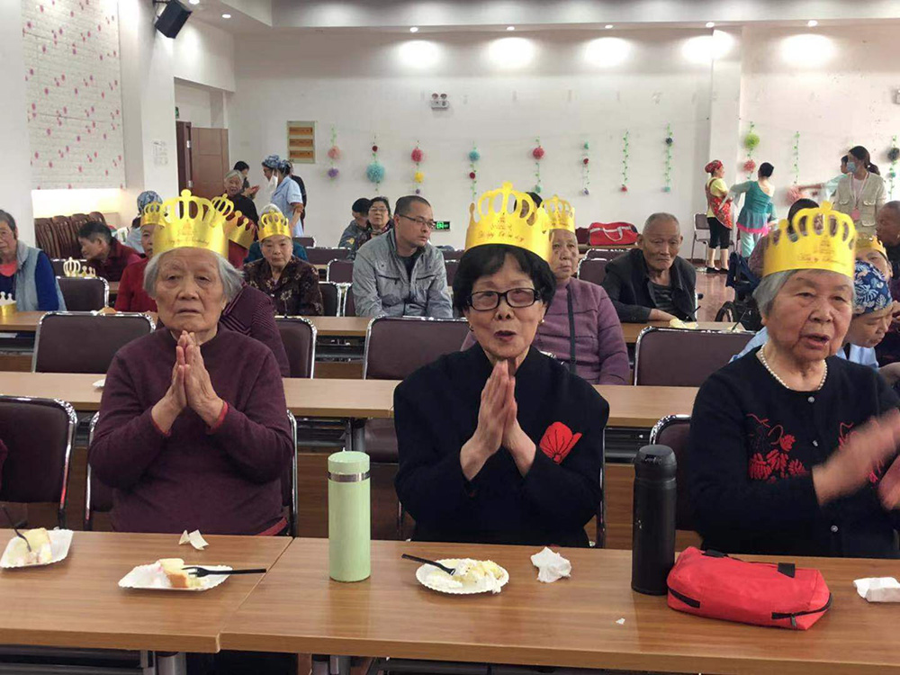 迎母親節 送溫暖 迎母親節 送溫暖