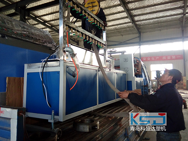 Delivery for WPC profile machine