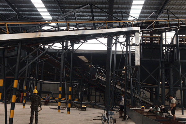  Shandong Yantai 300 tons per hour granite crushing and screening production line