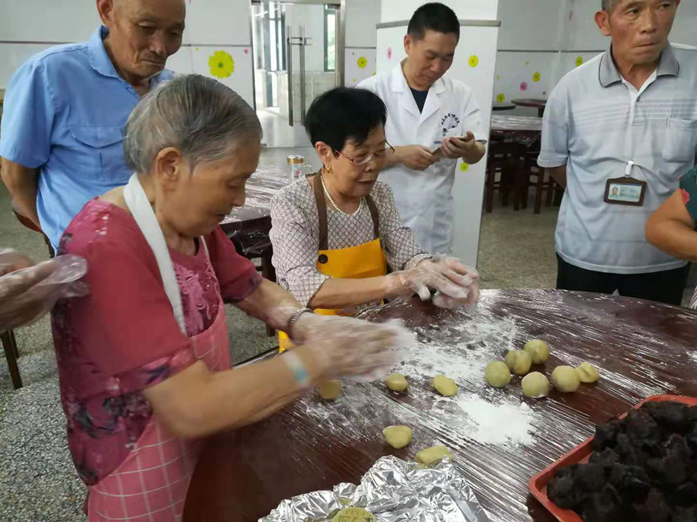 巧做月餅寄相思