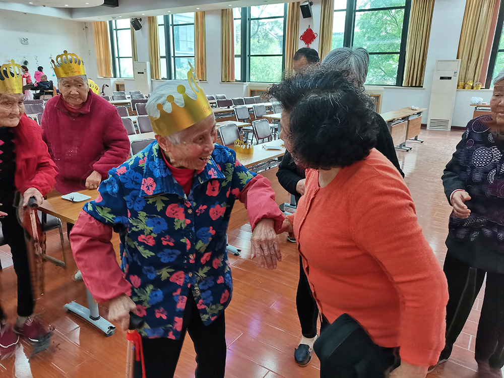 迎母親節 送溫暖 迎母親節 送溫暖