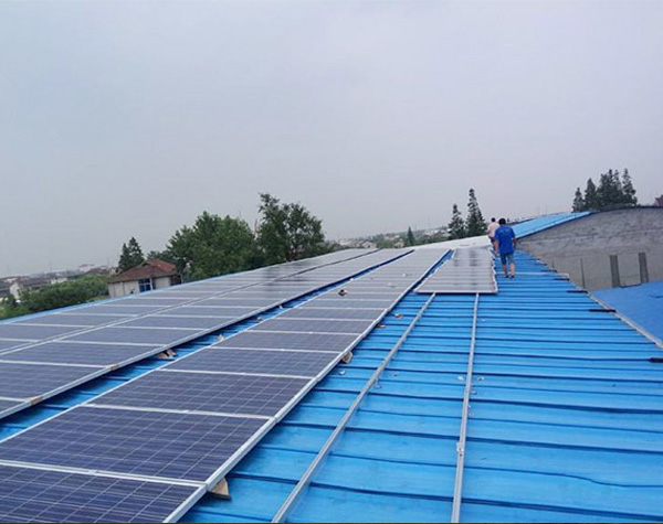 鋼結構廠房屋頂光伏發電系統