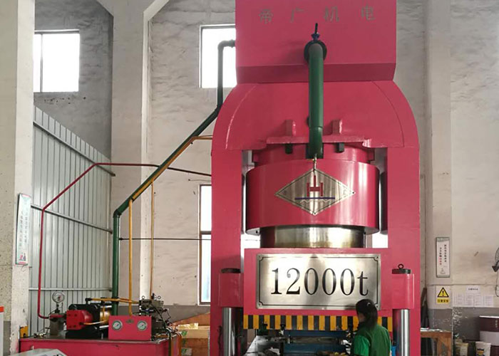 12000T液壓機 12000T液壓機