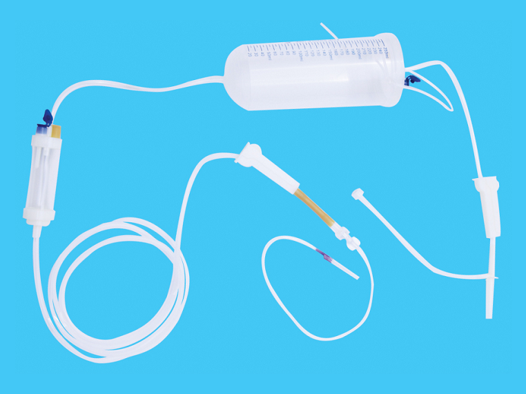 Disposable automatic liquid stop precision filter hanging bottle infusion set