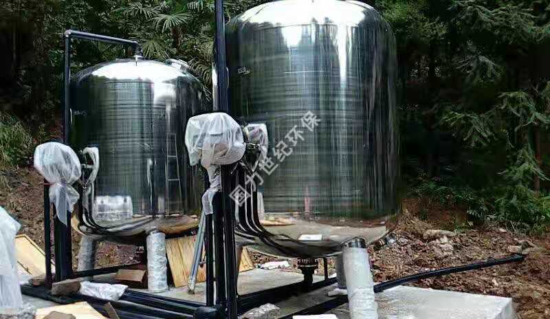 長陽卓爾旅游公司60噸時安全飲用水設備安裝項目