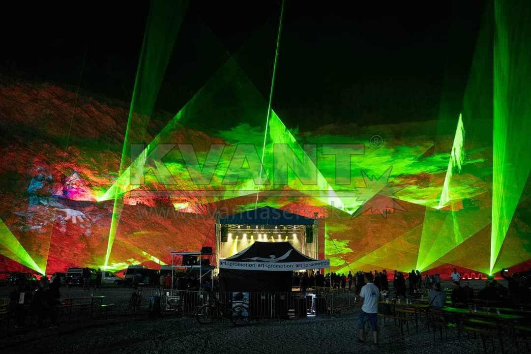 2021年捷克共和國采石場-彩色激光燈