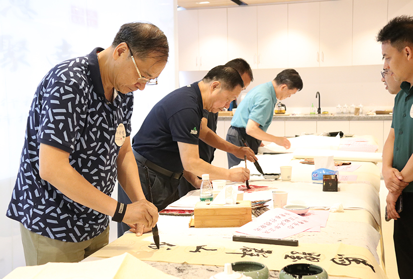 茏腾生态“十五载风华正茂，恰青春行稳致远”书画雅集活动顺利举行