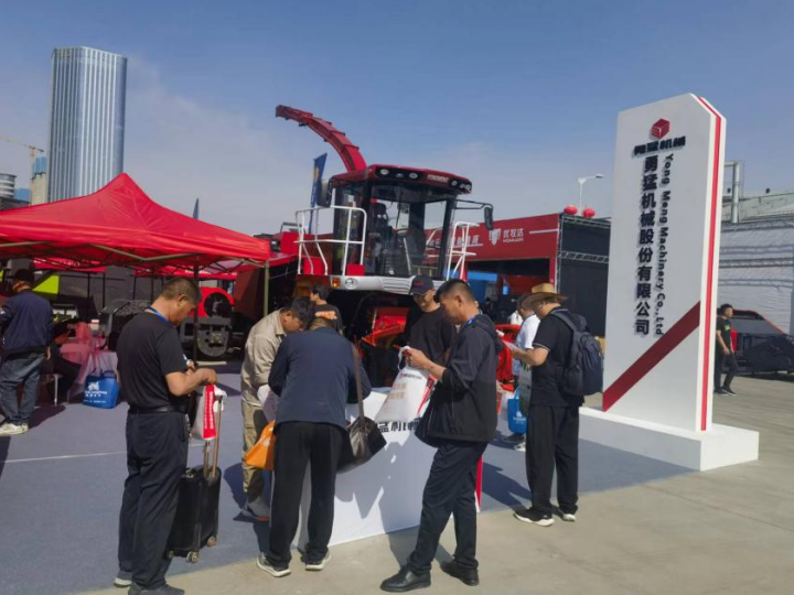 老版大阳城集团网站亮相2023新疆农业机械博览会