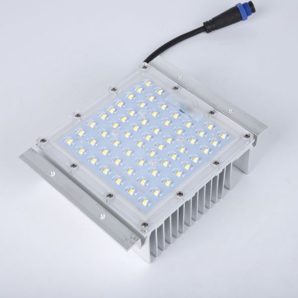 智能照明系統：LED日光燈管的優勢與應用場景