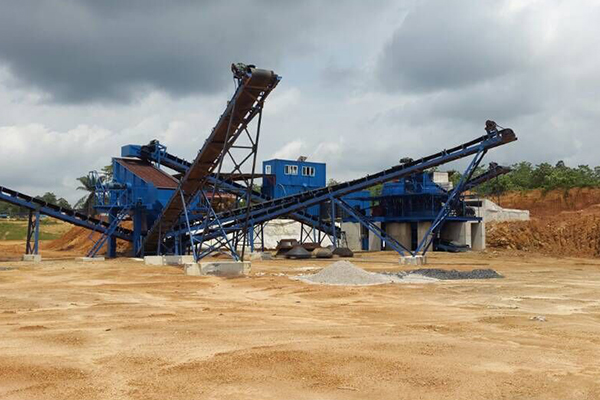 Nigeria's 300 ton granite crushing and screening production line