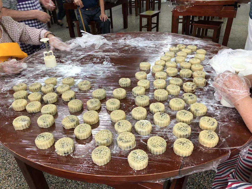 巧做月餅寄相思