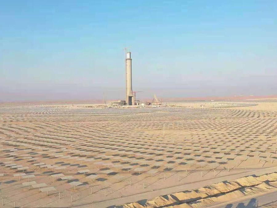 阿联酋迪拜700MW太阳能电站塔式发电桩基施工