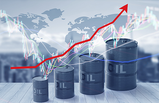 國際油價高漲，石油行業面臨嚴峻挑戰。