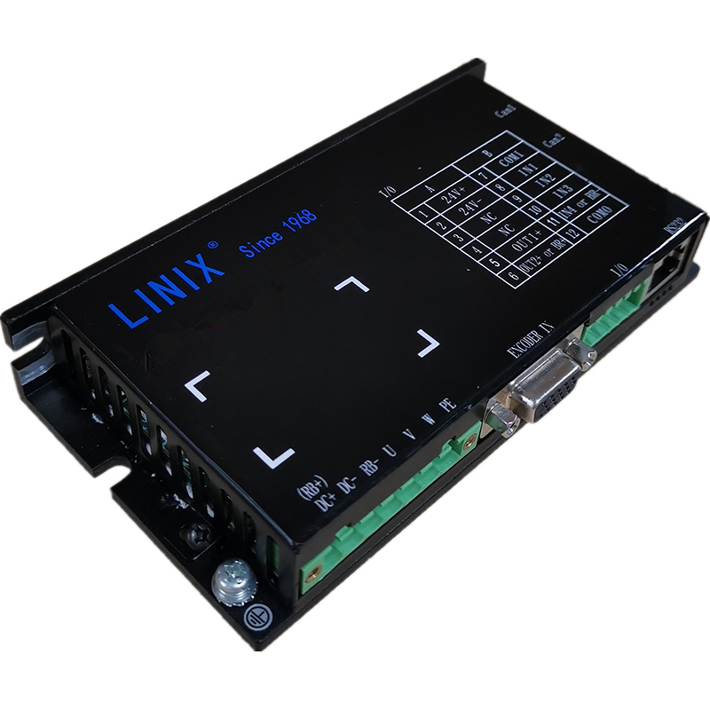 Low voltage servo driver