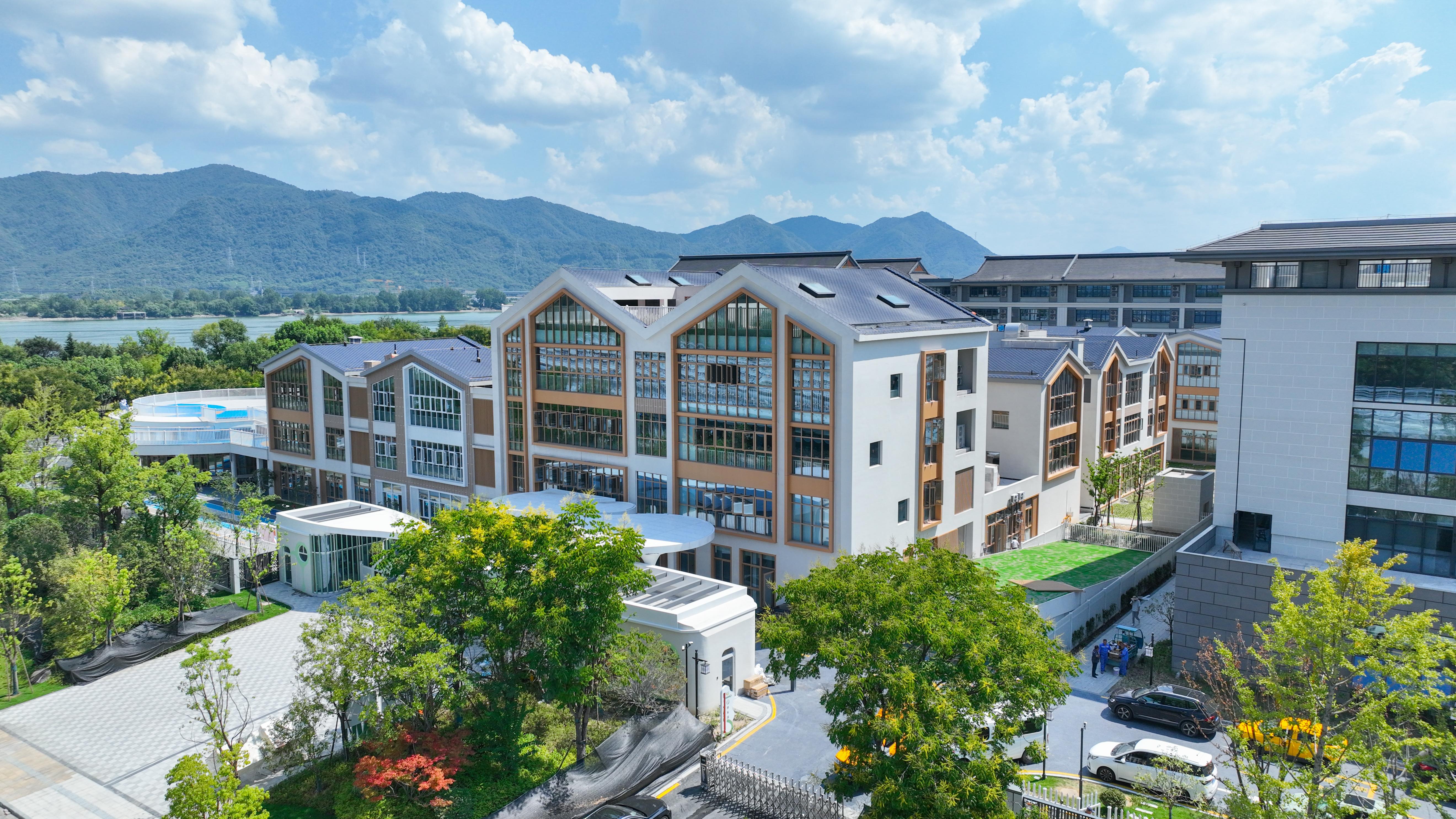 富春绘新卷，书院启华章——东吴九年一贯制学校及东吴幼儿园新建工程盛大竣工！