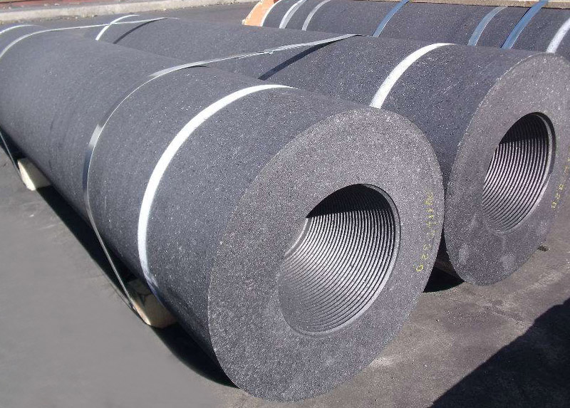 Raw material of graphite electrode