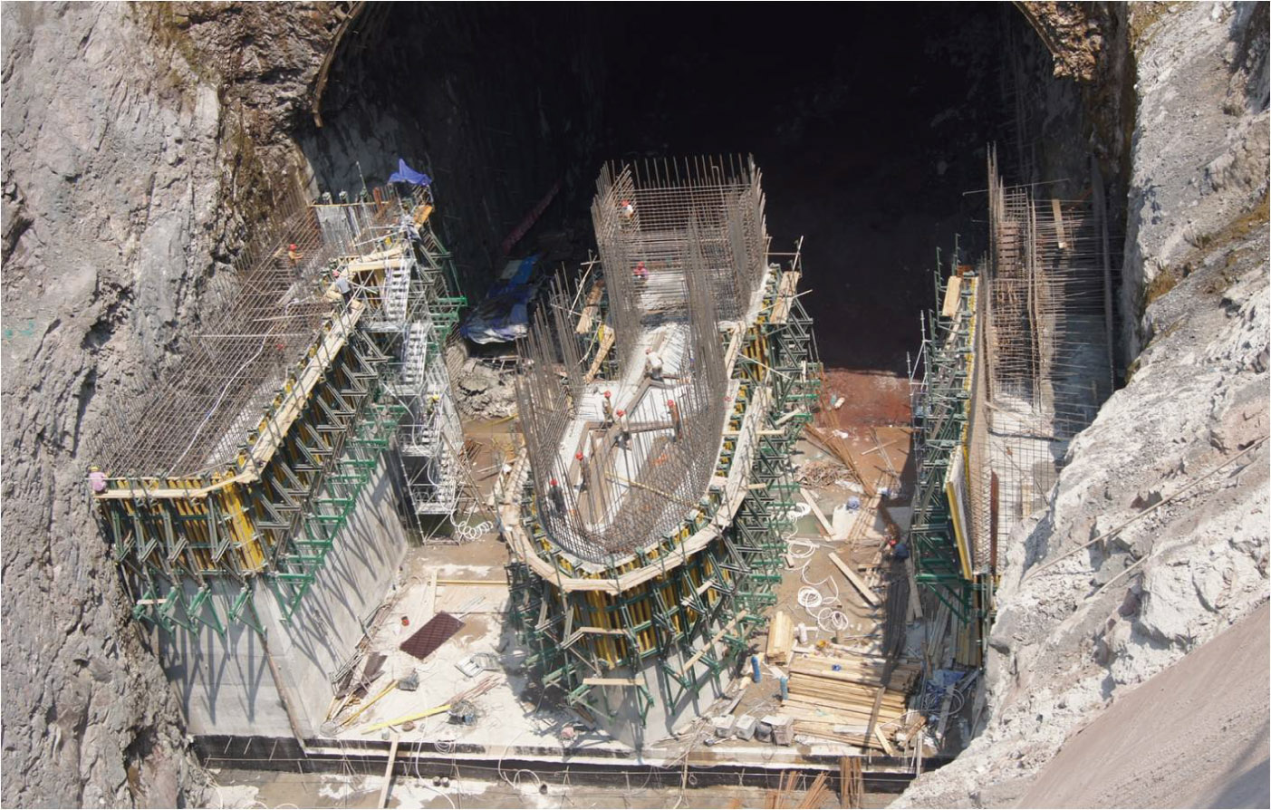 Chin-sha River Baihetan Hydropower Station Left Bank Diversion Tunnel